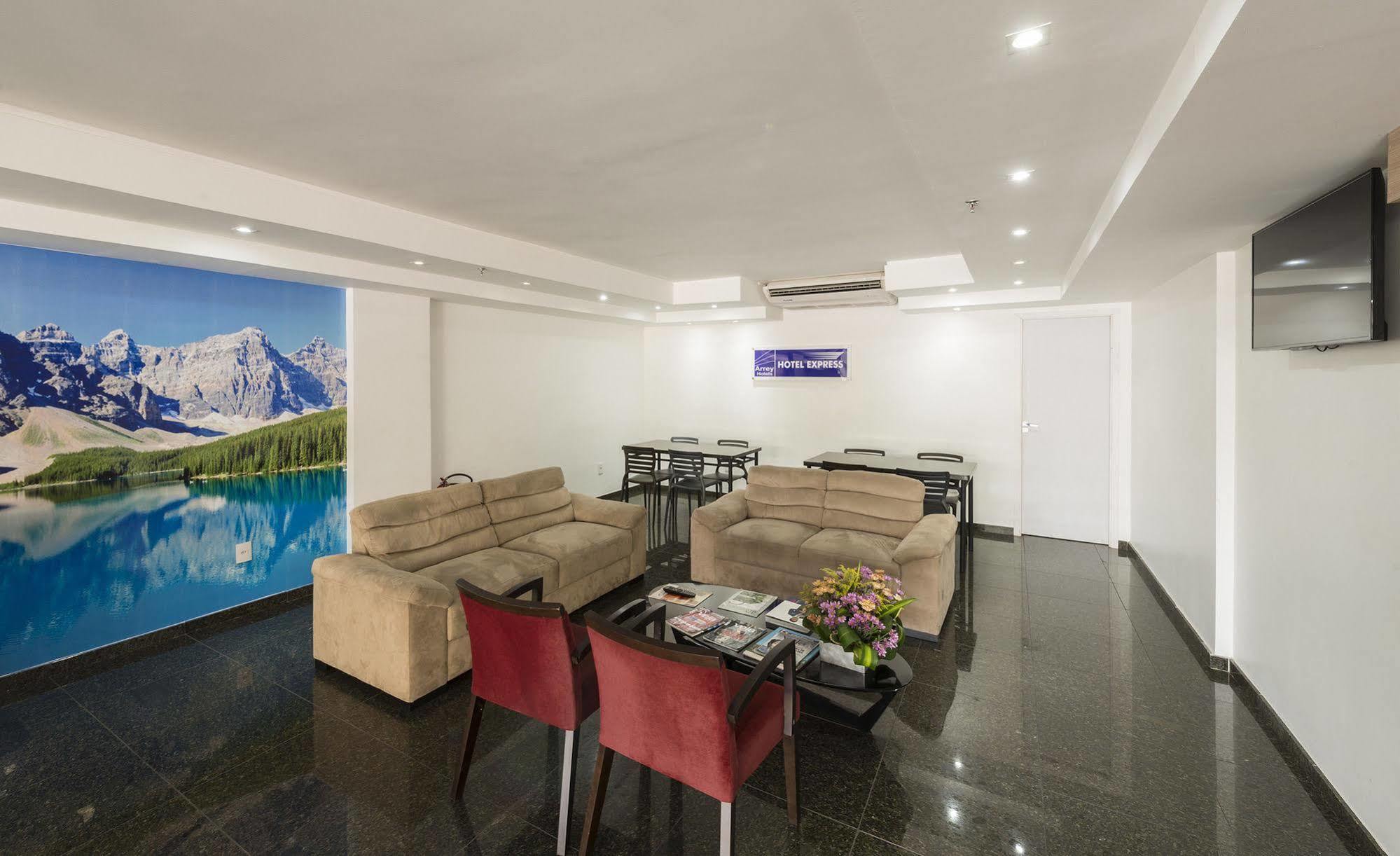 Inn Express Arrey - 3*